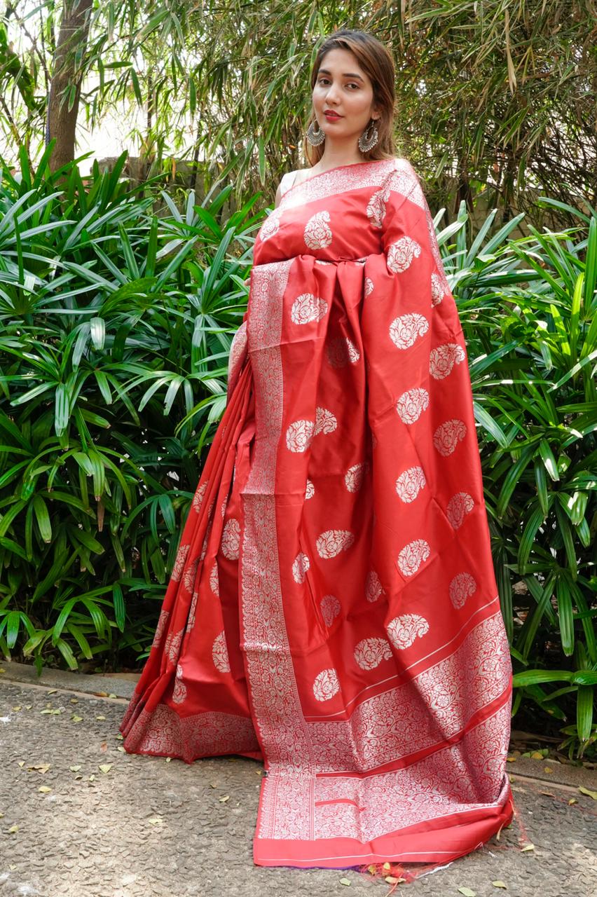 Chavani Fancy Designer Wholesale Party Wear Sarees
